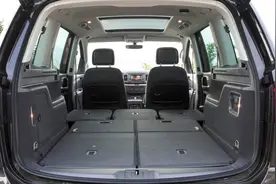 大众B级MPV将国产！4.9米电动侧滑门，或售22万对标本田奥德赛！视频封面