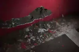 业主自嘲到：地下车库都有山泉水流出来，接个水管可以省水费了！视频封面