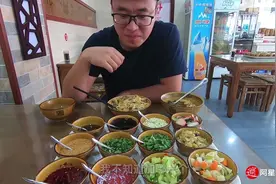 最具仪式感小吃来袭，咱陕北人也精致范儿，绥德家常抿夹管够视频封面