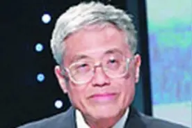 凤凰卫视的马鼎盛微博这样的言论让我惊讶万分，马老形象大跌！