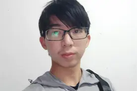 小怪第二次出门和朋友一起喝奶茶，友谊的小船说翻就翻？
