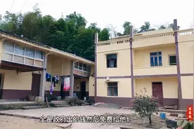 看看现在的农村大变样，政府出钱免费弄房子，农村人也太幸福了！视频封面