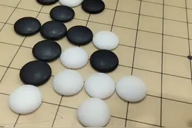 你会下五子棋吗，遇到高手了，一次没有赢过