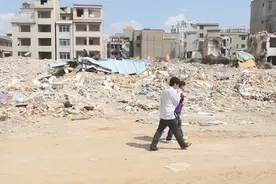 为啥有的贫困户住进安置房两三年之后想退掉？3点原因，你认同吗视频封面