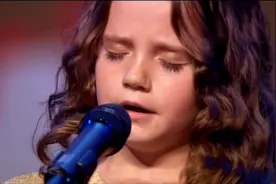 荷兰9岁女孩爱米拉参加达人秀唱《哦，我亲爱的爸爸》惊艳欧洲