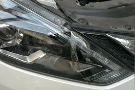 大灯破裂了怎么办？被撞破了！不用怕，更换大灯全新面罩轻松搞定视频封面