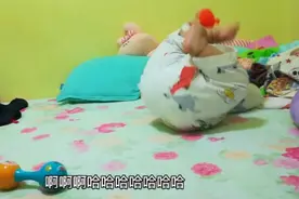 宝宝八个月了底盘还是不够稳啊，农村话叫腚尖，一摔一个屁股蹲视频封面
