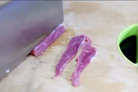 最好吃的宝宝猪瘦肉辅食做法，汤鲜肉嫩，宝宝吃到一滴不剩！