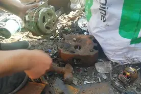 一台双筒洗衣机的电机能拆多少铜？小郭拆开一称看看有多少？视频封面