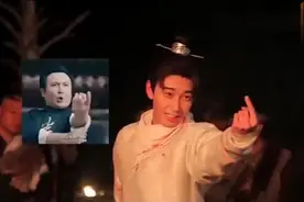 李承鄞姿势妖娆，现场吃道具，最后这表情我能说不可爱？视频封面