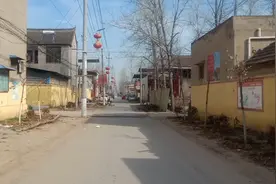 疫情过后农村提高警惕，网格员挨家人口定位，跑断腿😢视频封面