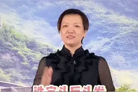 洗完头后吹风机吹干好还是自然干好？视频封面