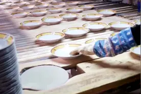 中国特有的陶瓷，是如何机械化批量生产的？带你到流水线上看看！