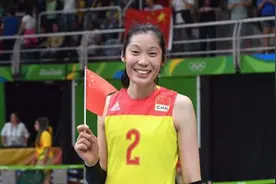 2018年中国十佳运动员，朱婷连续5年上榜，孙杨落选男足却入选？