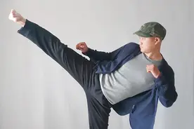 普通人想防身，跆拳道泰拳散打哪个会更适合，这回不纠结了