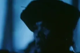 话说中国僵尸为什么是一跳一跳的，这回算是知道了