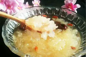 经常喝银耳红枣枸杞汤，会有这么多好处，滋补养生佳品视频封面
