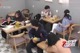 小学生造句“下班了爸爸陆陆续续回家”妈妈崩溃：你有几个爸爸视频封面