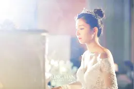 广东美女出嫁，现场弹奏钢琴，婚礼好浪漫