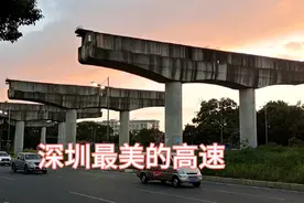 深圳，凤岗，塘厦连接三地的高速公路烂尾十多年了，只有这些桥墩
