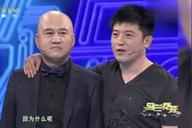 光头方清平带假发上春晚竟没有被认出来，观众还以为是莫言呢视频封面
