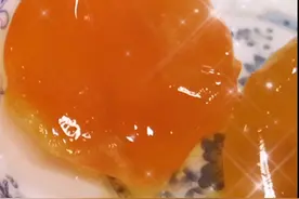 鸡蛋黄变咸蛋黄只需二十四小时，简便易做，真不错视频封面