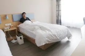 小伙到拉萨前几天没事，第六天却高反了，到底是什么原因？！视频封面