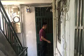 足足20袋！不倒垃圾的宅男邻居后续：街道办已清理出1卡车垃圾视频封面