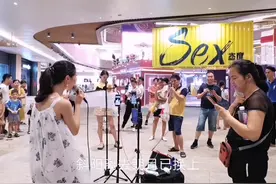 深圳龙岗中心城万科里经典粤语歌曲《最爱》，歌词真是写得太好了