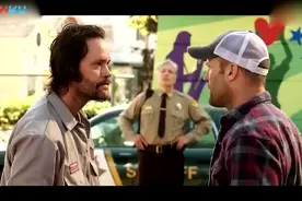 家园防线：小胖家长侮辱郭达女儿，郭达化身硬汉，两下放倒对方！视频封面