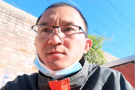 关于今日头条里的小视频问题，小视频窗口突然不见了，去哪里了？视频封面