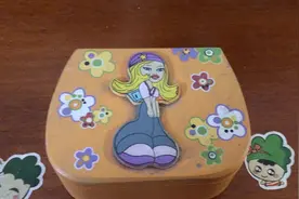 童年百宝箱大揭秘，看看里面都有什么大宝贝。视频封面