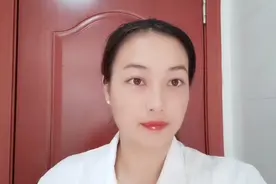 为什么睡觉的时候身体会出现坠落或脚踩空的感觉？该如何应付视频封面