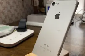 【测评】iPhone7性能还能再战吗？最便宜的体验小屏se2方案视频封面