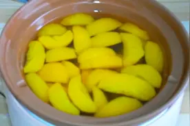 让你酸掉牙的黄桃，受不了那股酸味？教你制作特别美味的黄桃罐头