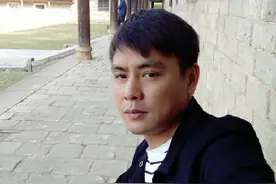 当一个男人想去旅行的时候，说明他不快乐。视频封面