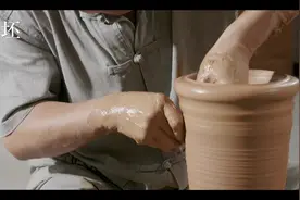 一分钟带你了解龙泉青瓷的制作过程！真的太美了。