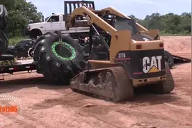 汽车中的异类，底盘不是按厘米算的，高的要按米算！视频封面