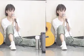 小阿七翻唱歌曲圈粉无数，不化妆不美颜，凭实力把自己唱火了