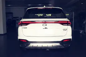 传祺GS5销量大幅度下跌！顶配卖到16.98万，配1.5T，真值得买吗？视频封面