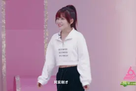 赖美云因个子矮，却直接调侃人多，看不到后面视频封面