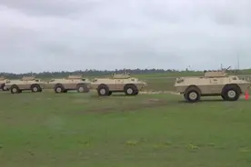 美国陆军M-1117守护者轻型装甲车视频封面