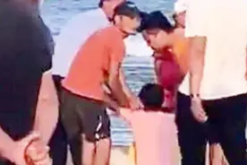 痛心！又一悲剧发生，万宁初二男生海边游泳不幸溺亡视频封面