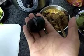 如此皮蛋，尿素味十足，能吃吗？
