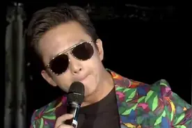 邓超助阵鹿晗演唱会，一曲《姑娘我错了》带动全场气氛，太逗了！视频封面