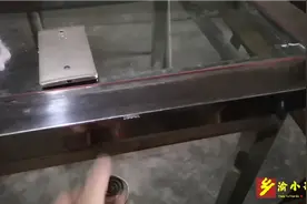 磁铁都是能吸铁，为什么不锈钢也能吸，难道这个不锈钢是假货视频封面