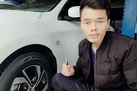 高速行驶踩刹车方向盘抖动厉害！动平衡做了没用？教你一招很管用视频封面