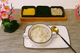 糖尿病人福利来了，营养师推荐，低糖主食薏仁饭制作教程视频封面