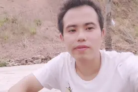 小伙钱包掉了，身份证，银行卡全在里面，该怎么办好呢？视频封面