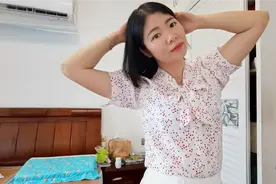 桂林妹子小青，网友吐槽她又土又老气，难怪一直单身一个人